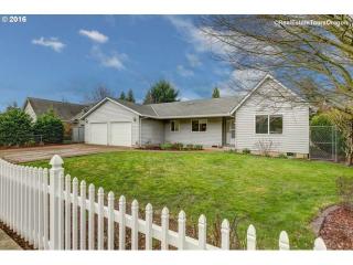 593 Norton Ln, Mcminnville OR  97128-8797 exterior