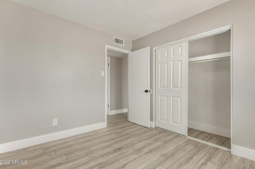 5227 47 St, Phoenix AZ 85040-4159 exterior