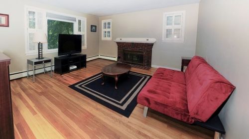 20 Baxter St, Worcester, MA 01602-1008