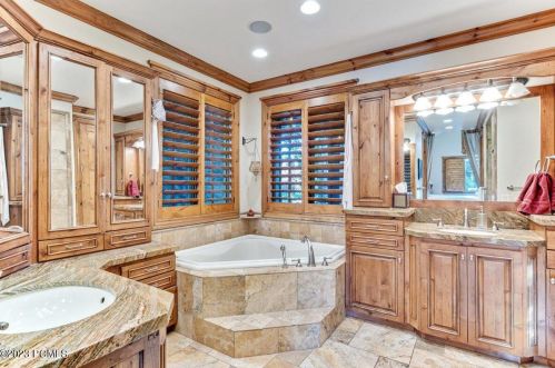 4712 Pace Dr, Park City UT 84098-6631 exterior