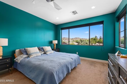 3128 Cheryl Dr, Phoenix AZ 85028-2329 exterior