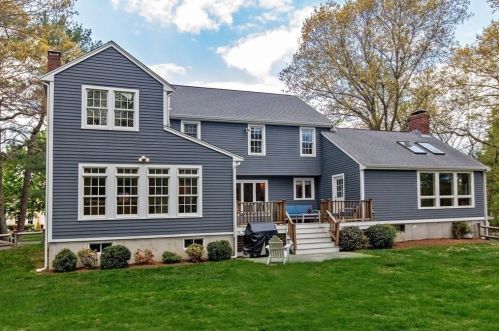 7 Saw Ml Pond Rd, Hingham MA 02043-3457 exterior