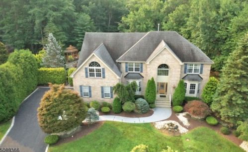 9 Tuscany Dr, Jackson Twp NJ  08527-3169 exterior