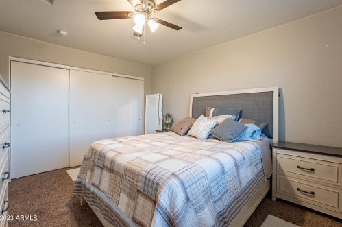 1818 63rd Dr, Phoenix AZ  85043-5748 exterior