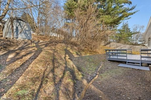 20 Loomis Ave, Wantage NJ  07461-2214 exterior