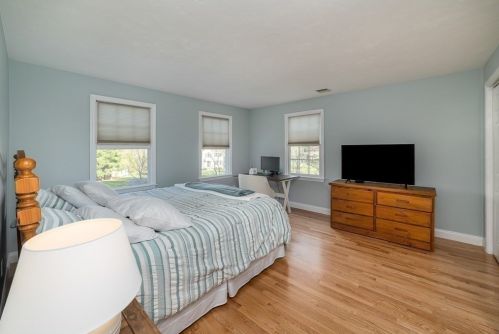 27 Stop Riv Rd, Norfolk MA 02056-1171 exterior