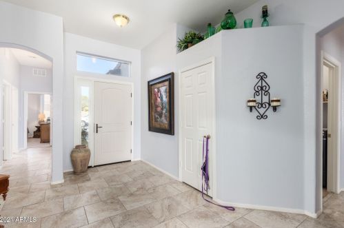 6617 5th Way, Phoenix, AZ 85042-4264