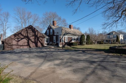 3 Hillsboro St, Quincy MA 02169-8913 exterior