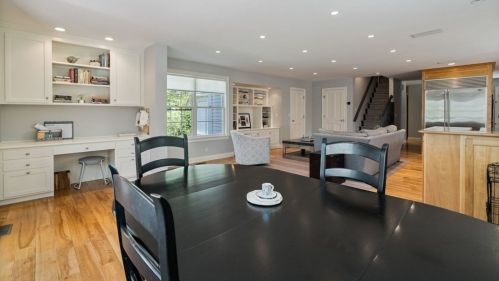 136 Village Ave, Dedham MA  02026-4224 exterior