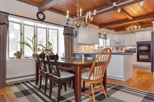 90 Countryside Ln, Milton MA 02186-4435 exterior