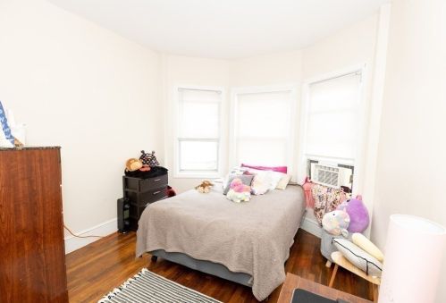 555 Broadway, Fall River MA 02724-2940 exterior