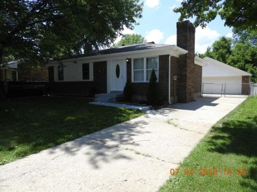 2505 Lamborne Blvd, Louisville KY  40272-2423 exterior