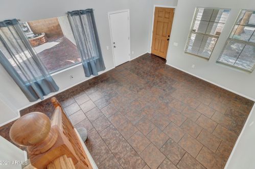 9118 Cypress St, Phoenix AZ 85003-1106 exterior