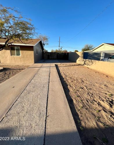 3016 Devonshire Ave, Phoenix AZ  85017-4159 exterior