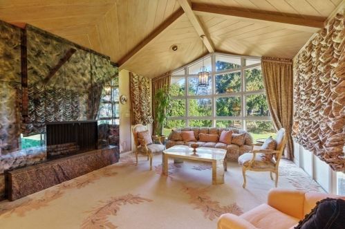 32 Brookshire Rd, Worcester MA 01609-1252 exterior