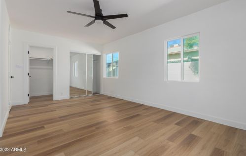 2544 Clarendon Ave, Phoenix AZ 85033-4124 exterior