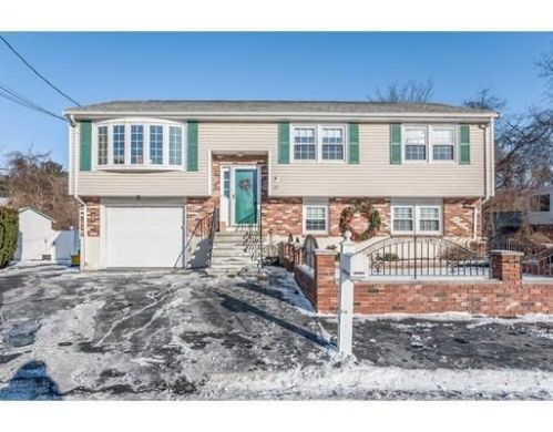 22 Jennifer Ln, Peabody, MA 01960-4274