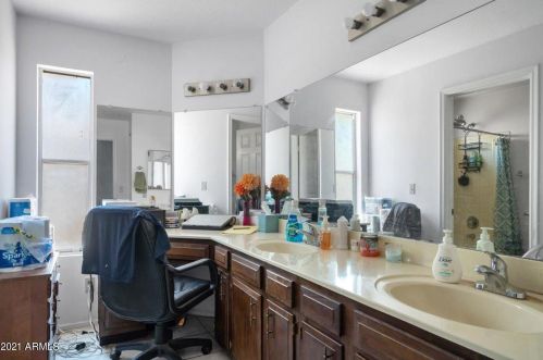 3856 Acoma Dr, Phoenix AZ 85032-4897 exterior