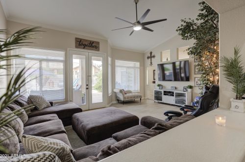 2702 Amberwood Dr, Phoenix AZ  85045-4208 exterior