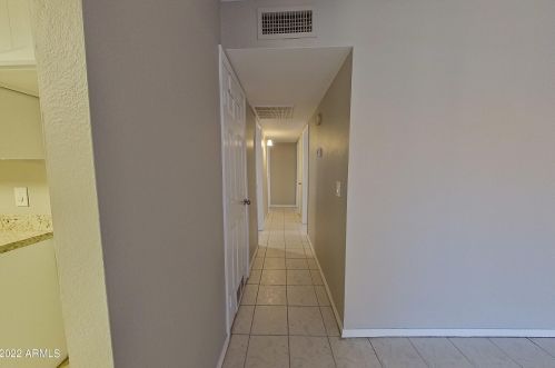 5221 18 Dr, Phoenix AZ 85007-2433 exterior