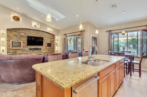 26041 41st Ave, Phoenix AZ 85009-2035 exterior