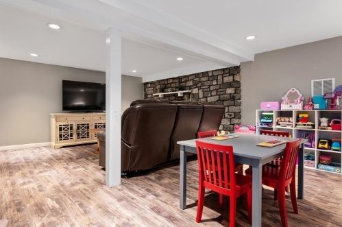 277 Haverhill St, North Reading MA 01864-1452 exterior