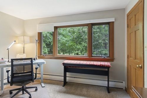 176 Woodland Rd, Southborough MA  01772-2035 exterior