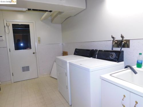 1612 View Dr, San Leandro CA  94577-5343 exterior