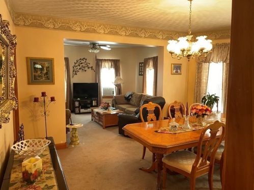 18 Ames St, Worcester MA 01610-2001 exterior