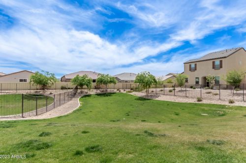 3924 79th Ln, Phoenix AZ  85043 exterior