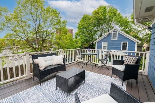 58 Mystic St, Arlington MA 02474-1153 exterior