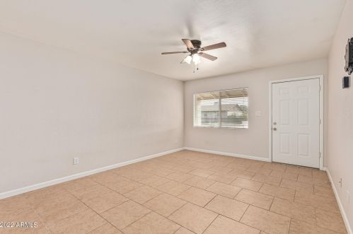 2302 Bluefield Ave, Phoenix, AZ 85023-1211