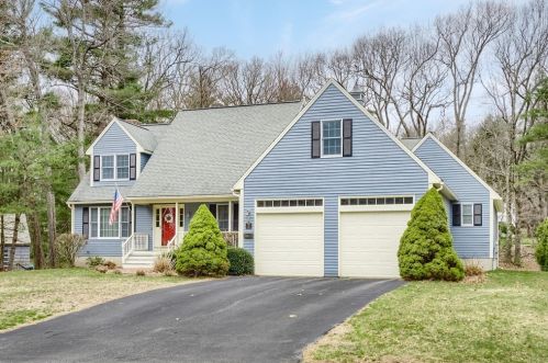 10 Flagler Dr, Holden, MA 01520-6503