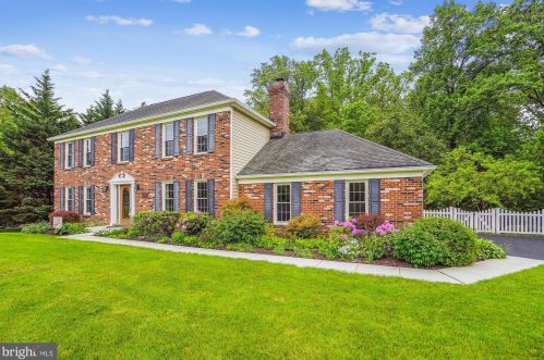 1295 Whirl A Way Ct, Gambrills, MD 21054-1123