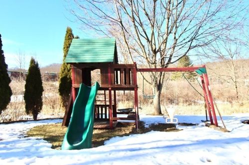 1 Main St, Groveland MA 01834-1415 exterior