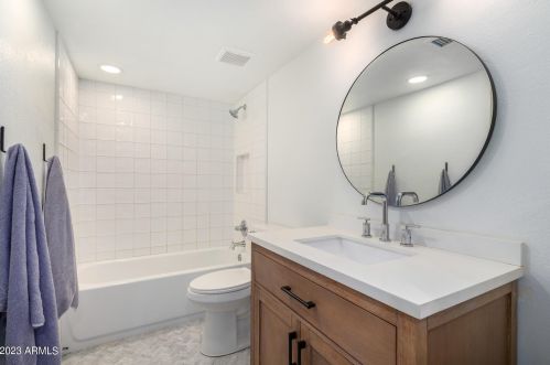 1187 Belmont Ave, Phoenix AZ  85020-4162 exterior