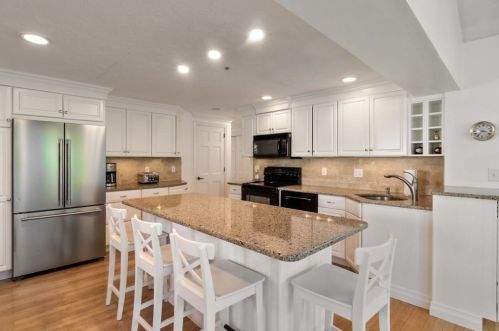 108 Candia St, Weymouth MA  02189-1004 exterior