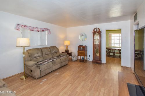 2201 Fairmount Ave, Phoenix, AZ 85015-5356