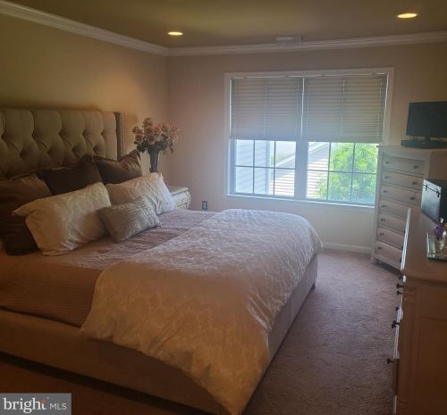 148 Burnet Cres, Trenton NJ 08691-4151 exterior