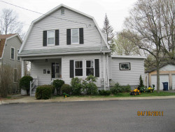 15 Churchill Ter, Newton, MA 02460-1408