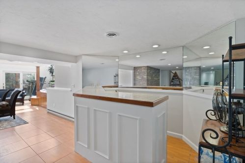 11 Bay Cliff Cir, Plymouth MA 02360-1458 exterior