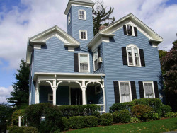 319 Highland Ave, Newton, MA 02465-2513