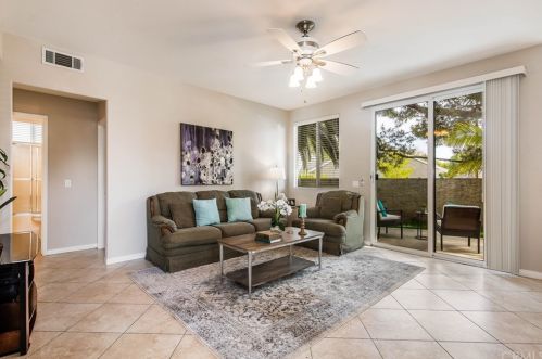 12 Bayfield, Irvine CA 92614-7907 exterior