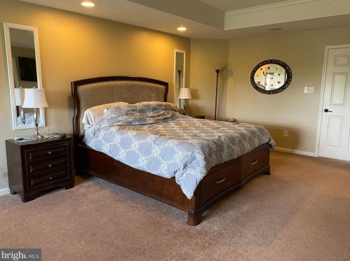 618 Sweetgum Ln, West Deptford NJ  08096-5565 exterior