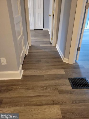 1055 Milton Ave, West Deptford NJ  08093-1731 exterior