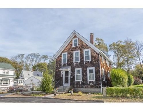 1047 Washington St, Gloucester, MA 01930-1158