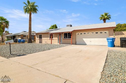 3730 Bloomfield Rd, Phoenix AZ  85032-7366 exterior