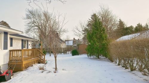 136 Randall St, Worcester MA 01606-2039 exterior