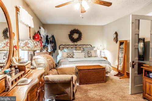 141 Progress Ave, West Deptford NJ 08096-1212 exterior