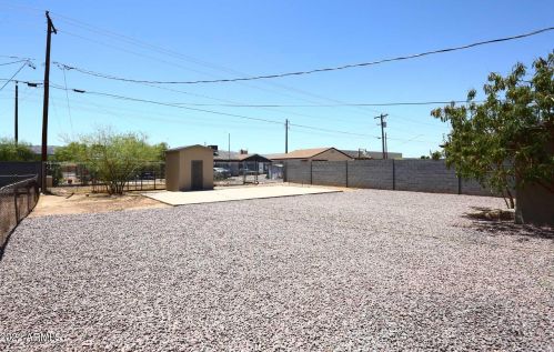 2727 Atlanta Ave, Phoenix AZ 85040-2710 exterior